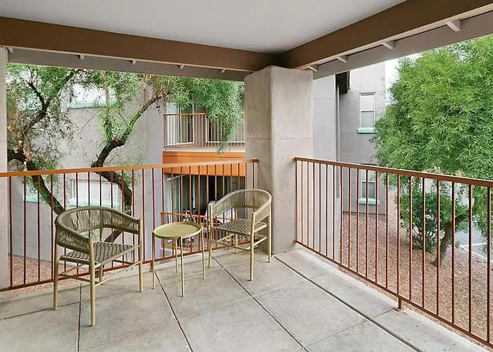 Landing Modern With Amazing Amenities * Tucson