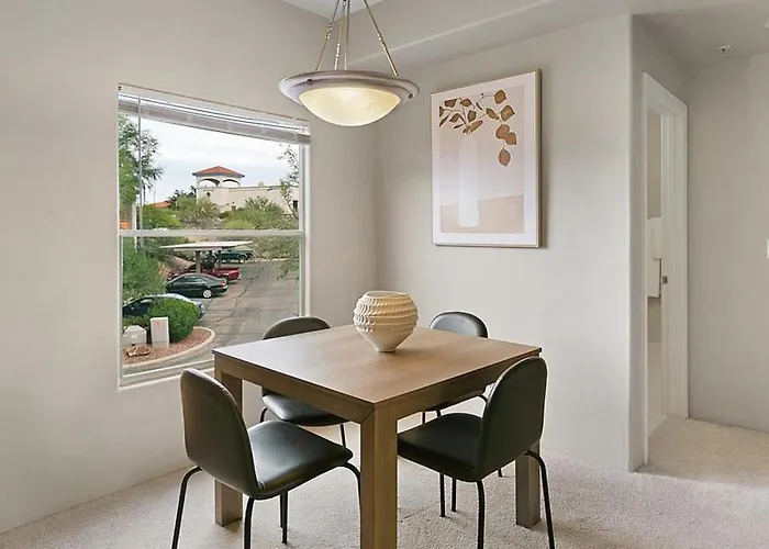 Landing Modern With Amazing Amenities *